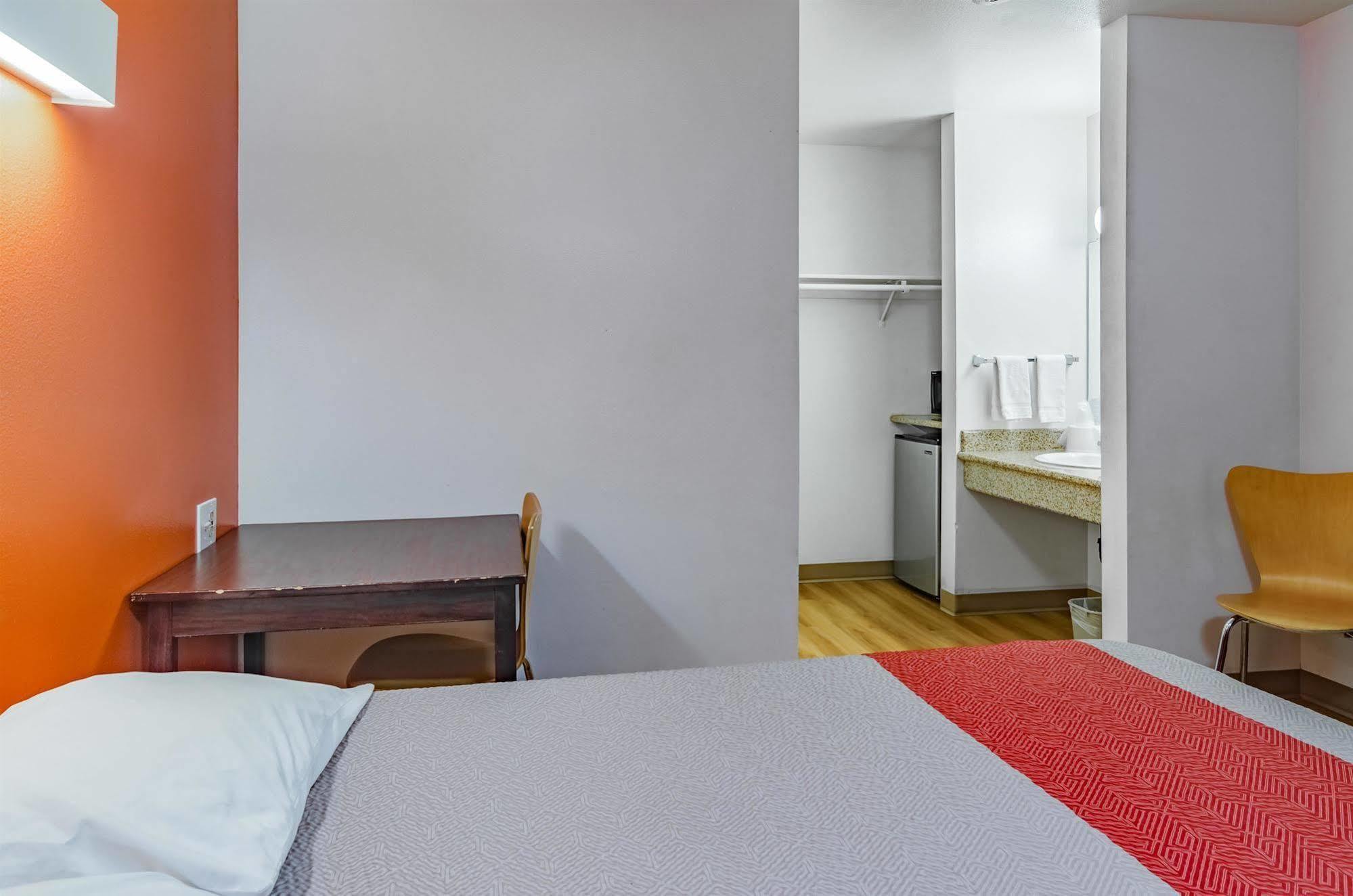Motel 6-Portland, Or - Gresham Eksteriør bilde