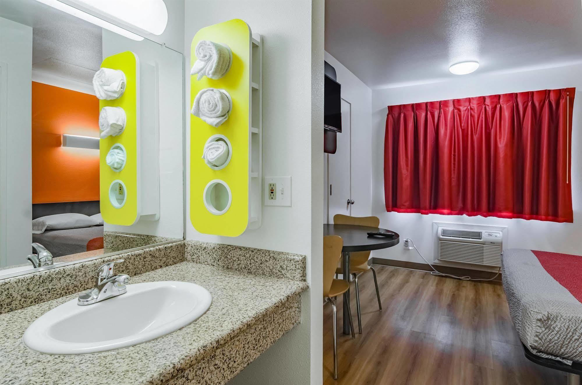 Motel 6-Portland, Or - Gresham Eksteriør bilde