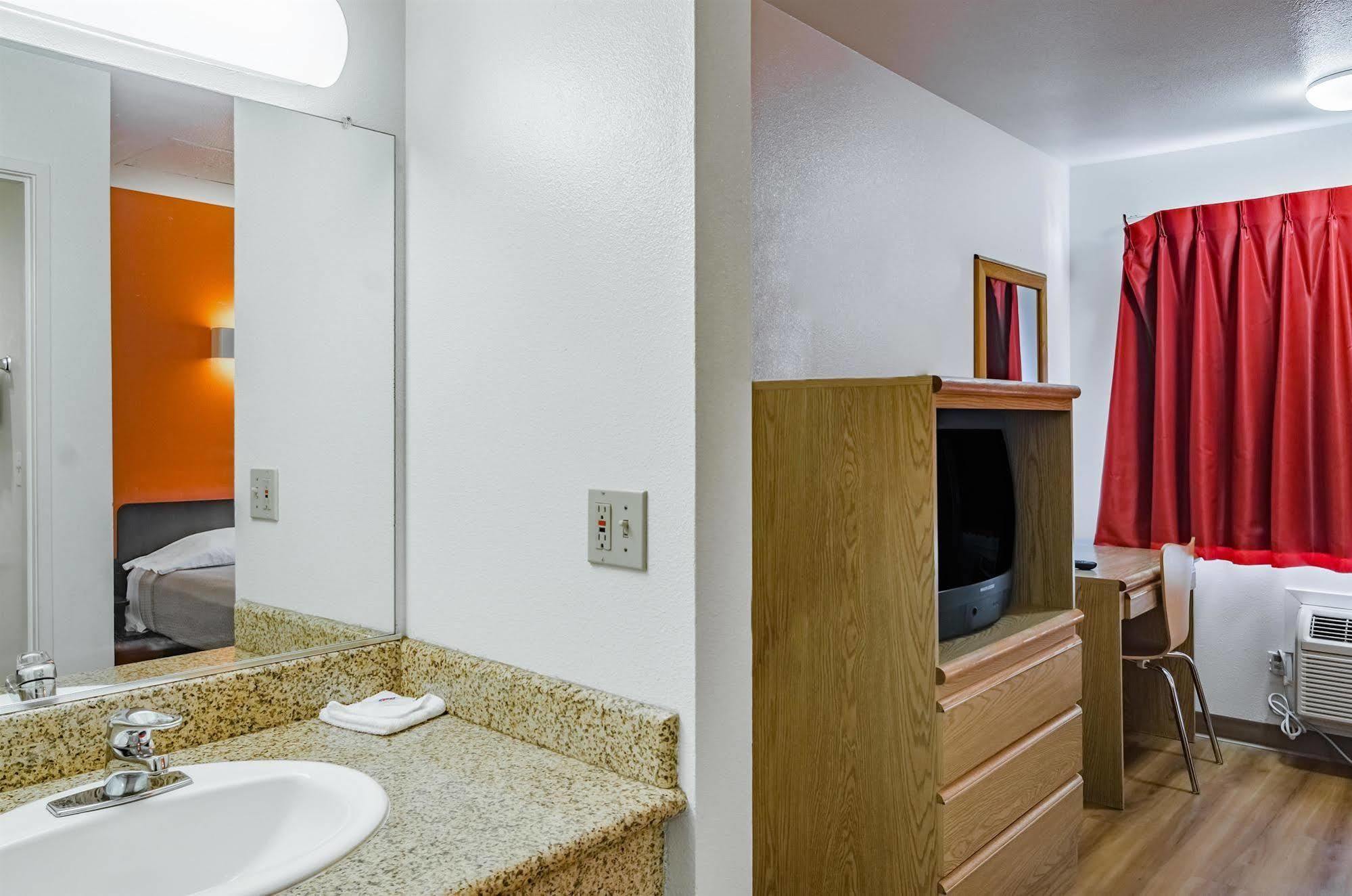 Motel 6-Portland, Or - Gresham Eksteriør bilde